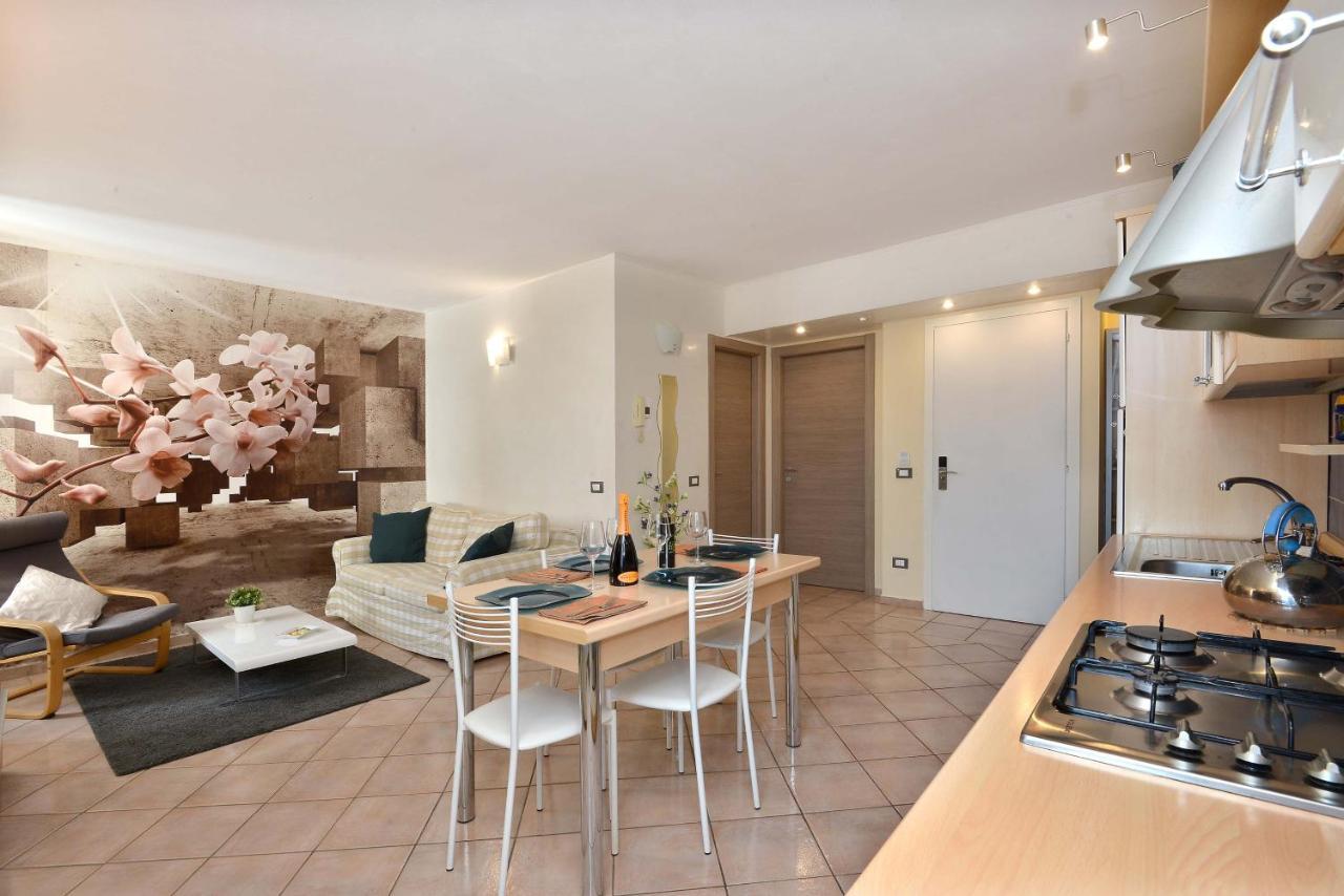 Antiche Rive Holidays Apartments Salò Kültér fotó