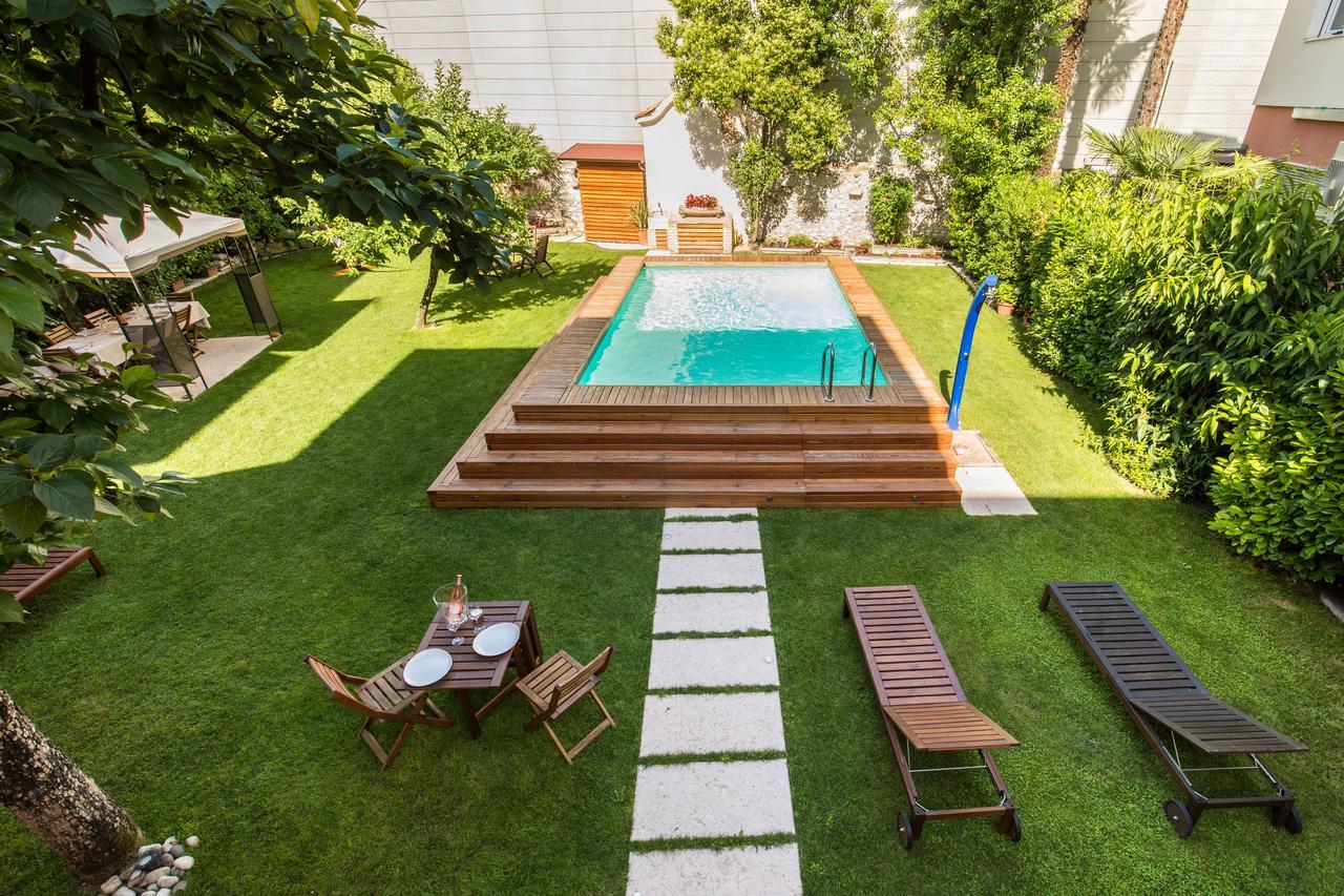 Antiche Rive Holidays Apartments Salò Kültér fotó