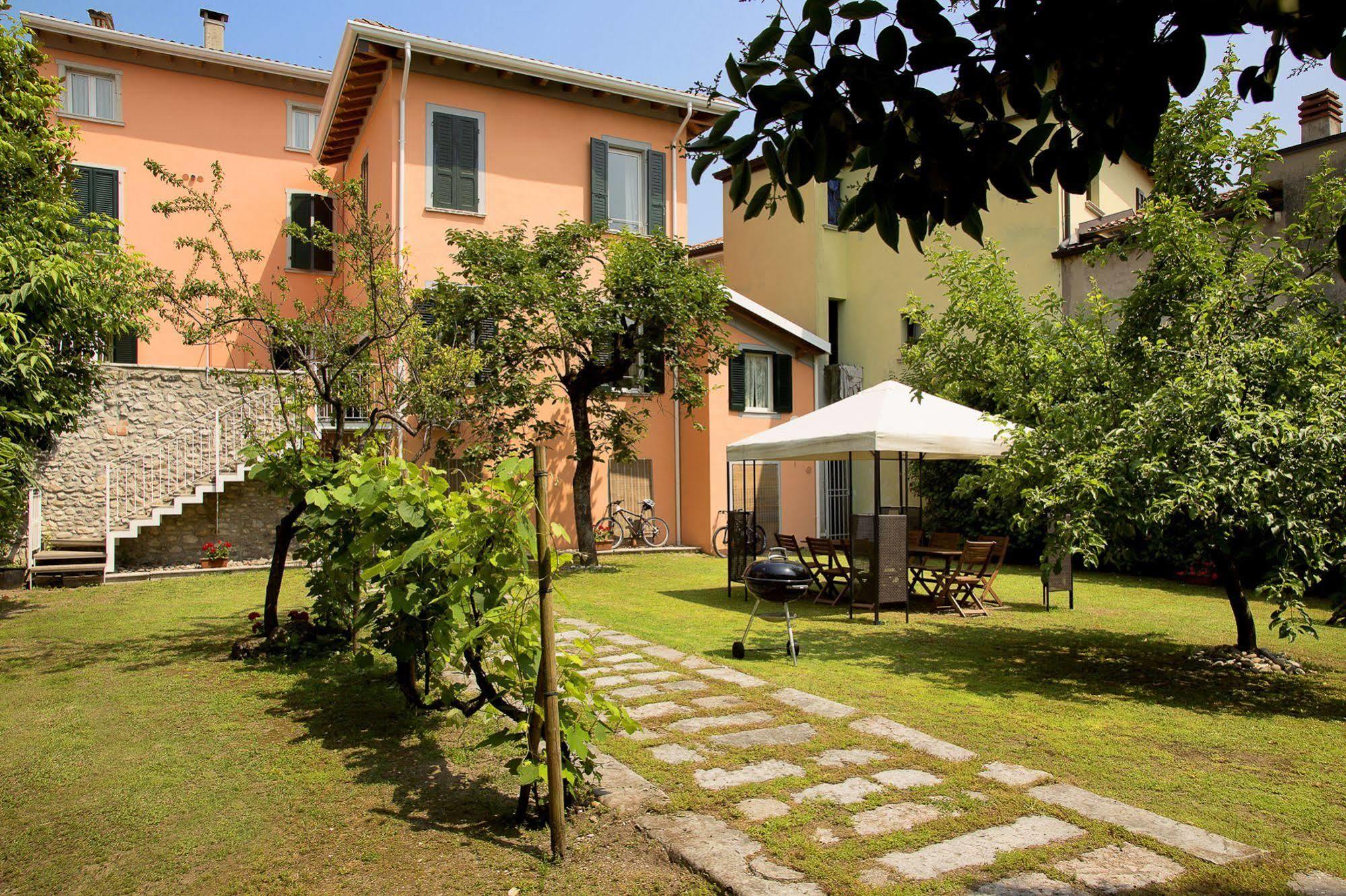 Antiche Rive Holidays Apartments Salò Kültér fotó